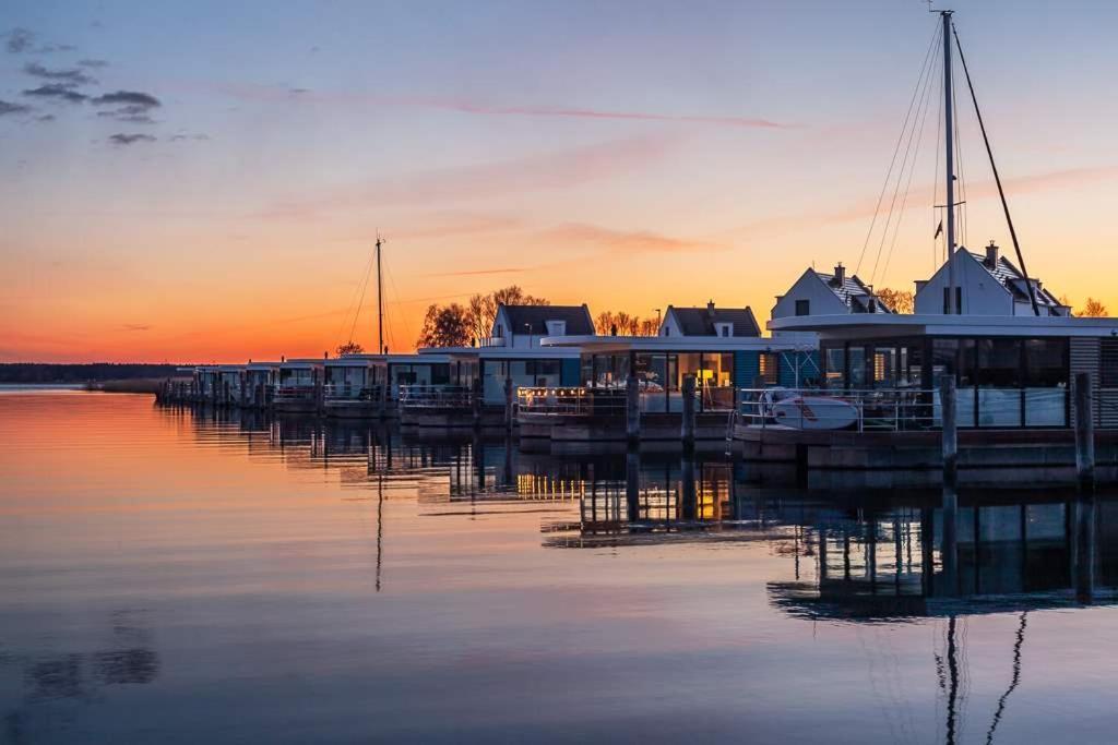 Floatinghouses Peenemuende Peenemunde Exterior foto